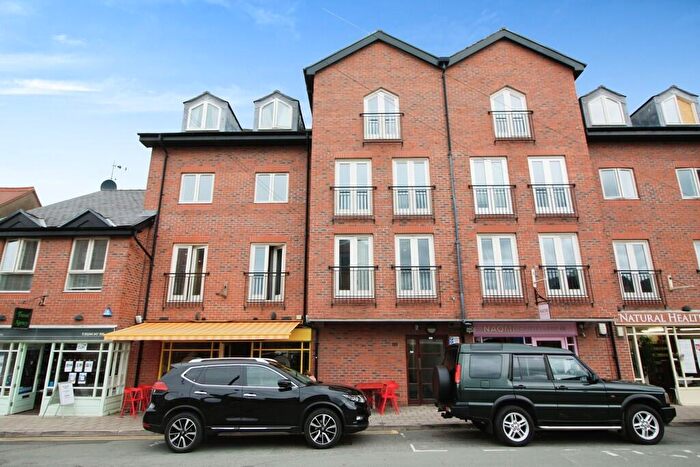 2 Bedroom Apartment To Rent In Commonhall Street, Chester, Cheshire, CH1