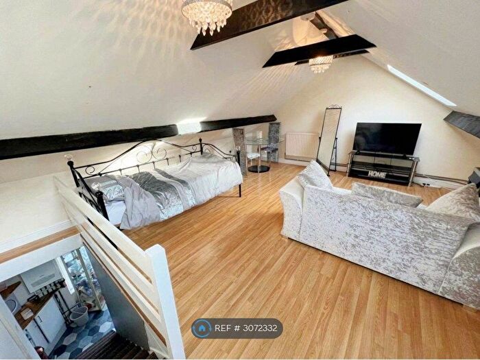 2 Bedroom Flat To Rent In Runley Road, Luton, LU1