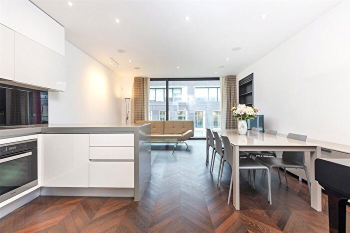 2 Bedroom Flat For Sale In Hanover Street, London, W1S