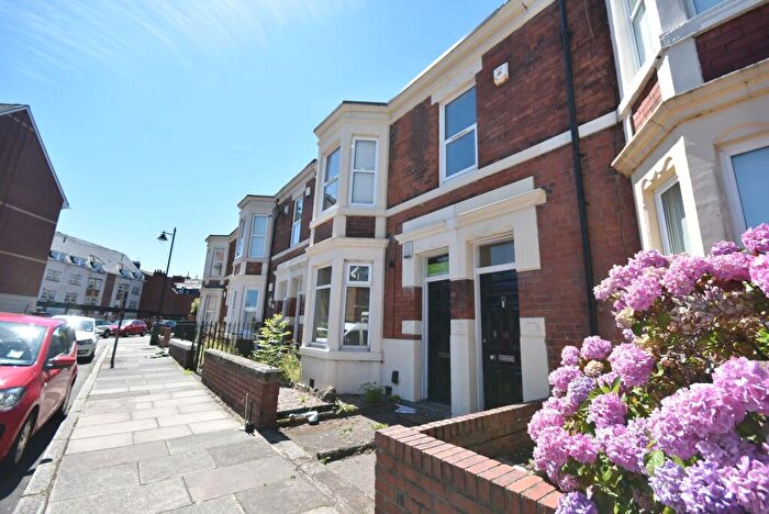 4 Bedroom Flat To Rent In Deuchar Street, Newcastle Upon Tyne, NE2