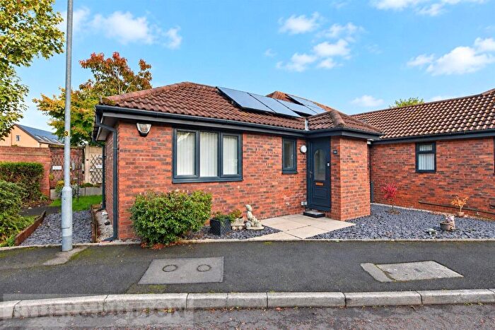 2 Bedroom Bungalow For Sale In Mulberry Close, Rochdale, Greater Manchester, OL11