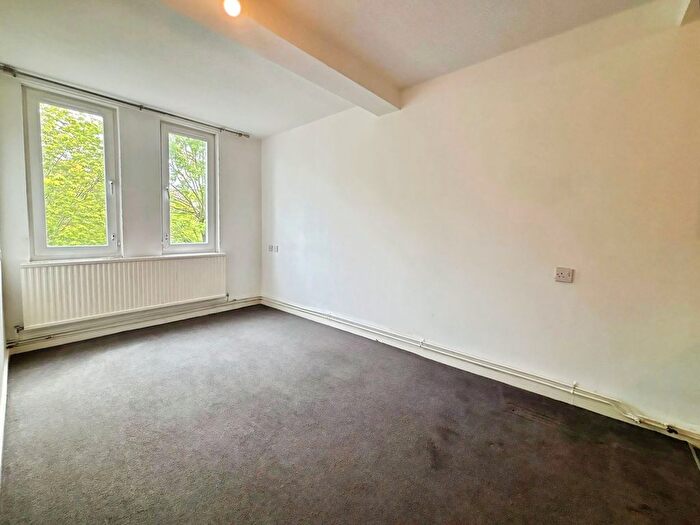 2 Bedroom Flat To Rent In Bushfield Court, Peterborough, PE2