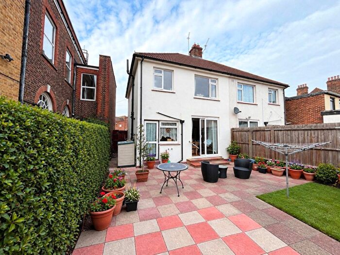3 Bedroom Semi-Detached House For Sale In St. Marys Road, Strood, Rochester, Kent, ME2