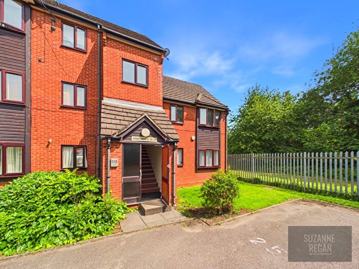 1 Bedroom Flat For Sale In Winsford Court, Winsford Avenue, Allesley Park, Coventry, CV5