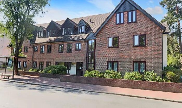 1 Bedroom Studio For Sale In Coulsdon Road, Old Coulsdon, Coulsdon, CR5
