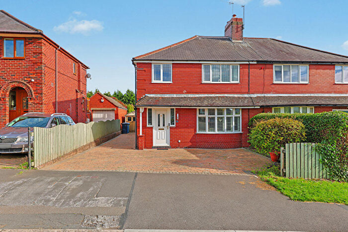 Detached House For Sale In Malvern Road, Brockwell, Chesterfield, S40