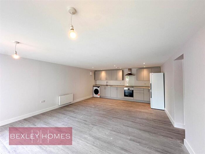 1 Bedroom Apartment To Rent In Wrotham Road, Gravesend, DA11