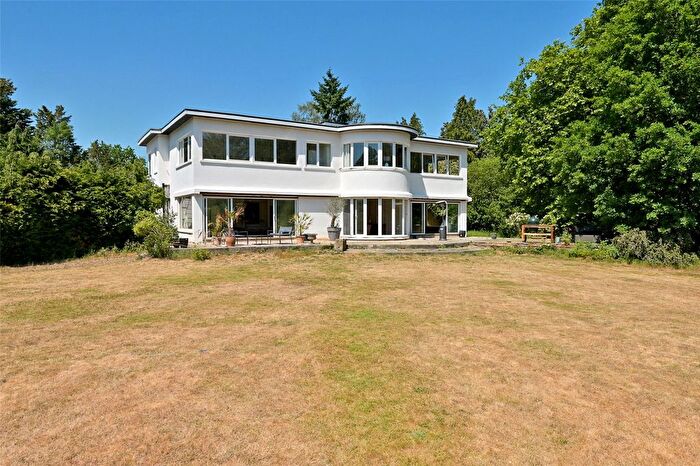 5 Bedroom Detached House To Rent In Beggars Hill Road, Lands End, Twyford, Reading, RG10