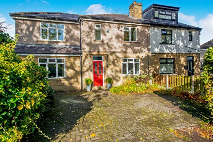 5 Bedroom Semi-Detached House For Sale In Pullan Avenue, Eccleshill, Bradford, BD2