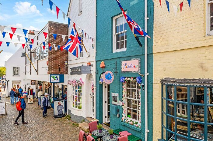 2 Bedroom Detached House To Rent In Quay Street, Lymington, SO41