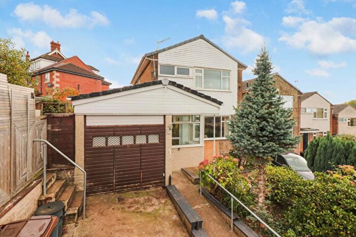 3 Bedroom Detached House For Sale In Moor View Road, Woodseats, Sheffield, S8