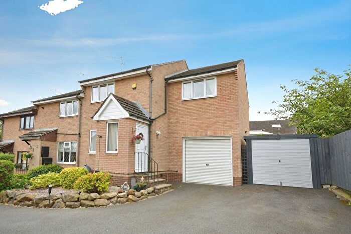 3 Bedroom End Of Terrace House For Sale In Cairn Drive, New Whittington, Chesterfield, Derbyshire, S43