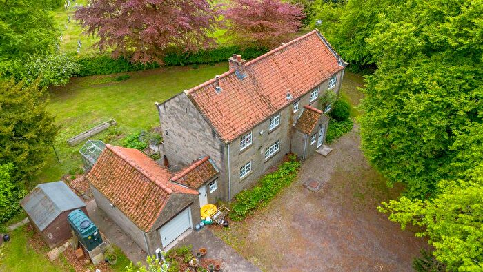 4 Bedroom Detached House For Sale In Kilburn, York, YO61