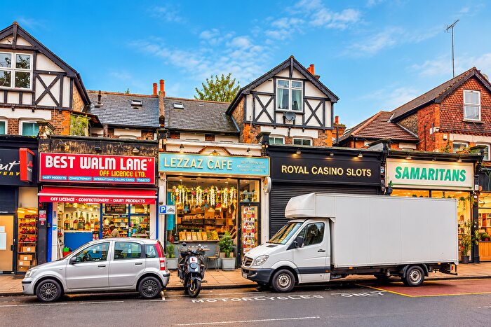 2 Bedroom Flat For Sale In Walm Lane, London, NW2
