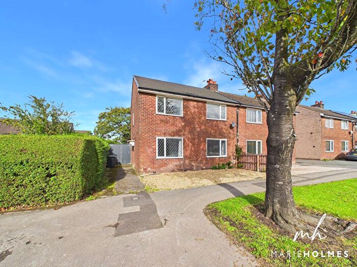 3 Bedroom Semi-Detached House For Sale In Walton Avenue, Penwortham, Preston, PR1