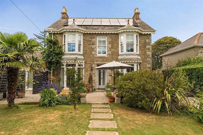 4 Bedroom Detached House For Sale In Praze Road, Leedstown, Hayle, Cornwall, TR27