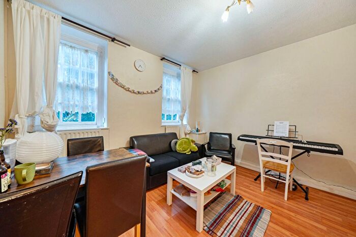 2 Bedroom Flat For Sale In Page Street, Westminster, London, SW1P