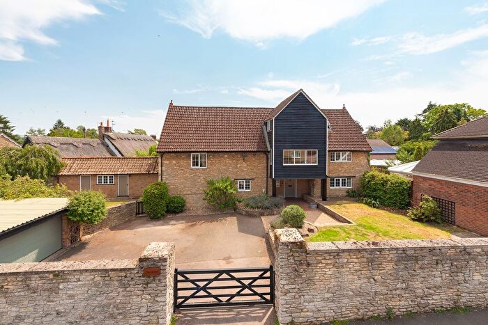 5 Bedroom Barn Conversion For Sale In Home Close, Sharnbrook, Bedfordfordshire, MK44