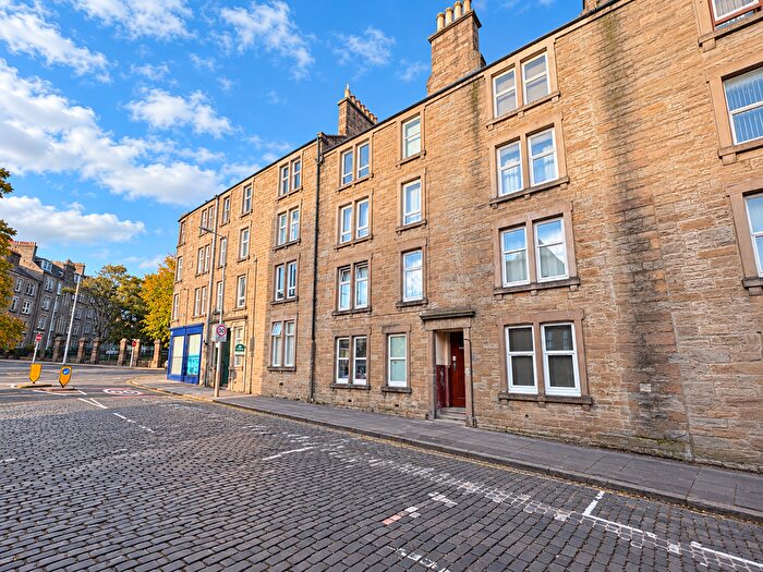 2 Bedroom Flat For Sale In Morgan Street, Dundee, DD4