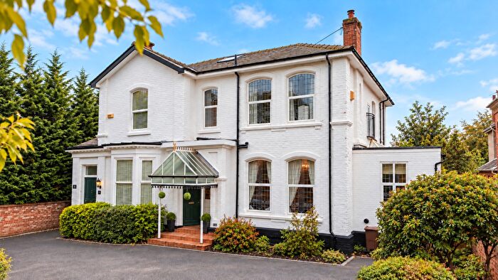 4 Bedroom Semi-Detached House For Sale In Lulworth Road, Birkdale, Southport, PR8