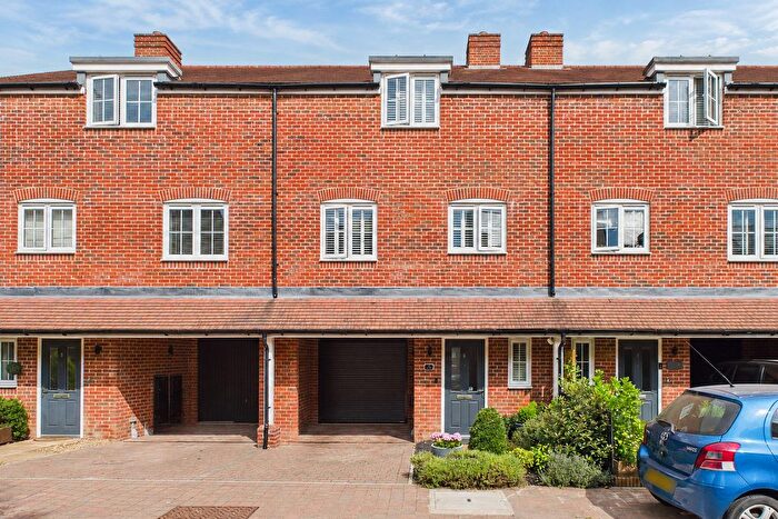 4 Bedroom Town House For Sale In Zoffany Place, Hemel Hempstead, HP2