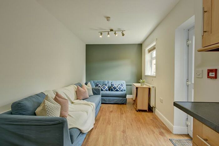 7 Bedroom Terraced House To Rent In Priory Road, Exeter, EX4