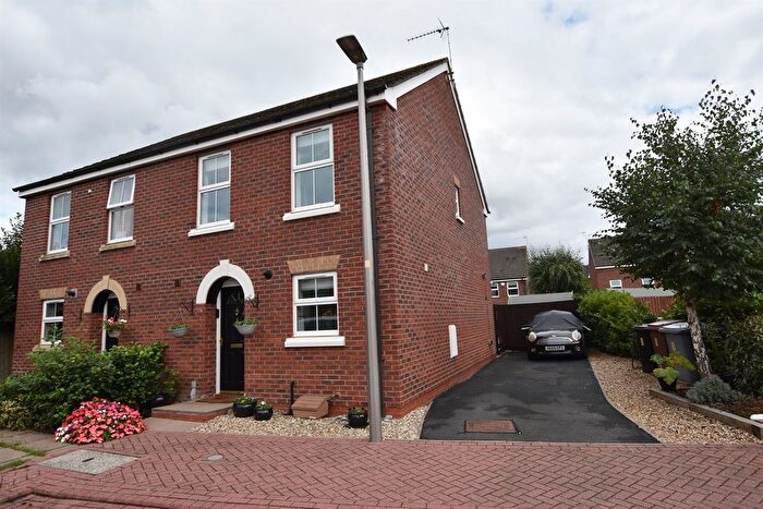 3 Bedroom Semi-Detached House For Sale In Poplar Court, CW5