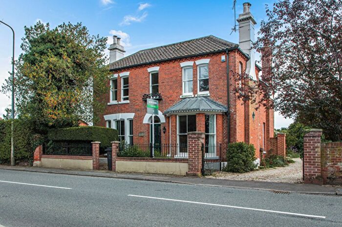 5 Bedroom Detached House For Sale In Norwich Road, Dereham, NR20