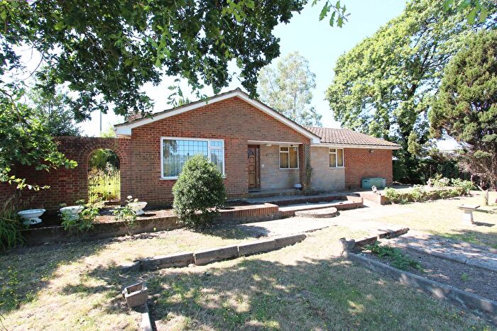 4 Bedroom Detached Bungalow For Sale In Birchwood Road, Swanley, Kent, BR8