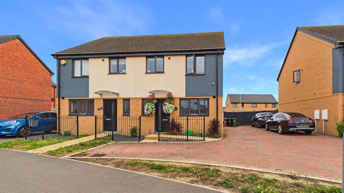 3 Bedroom Semi-Detached House For Sale In Manor Drive, Peterborough, PE4