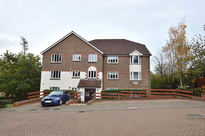 1 Bedroom Apartment To Rent In St. Annes Rise, Redhill, Surrey, RH1