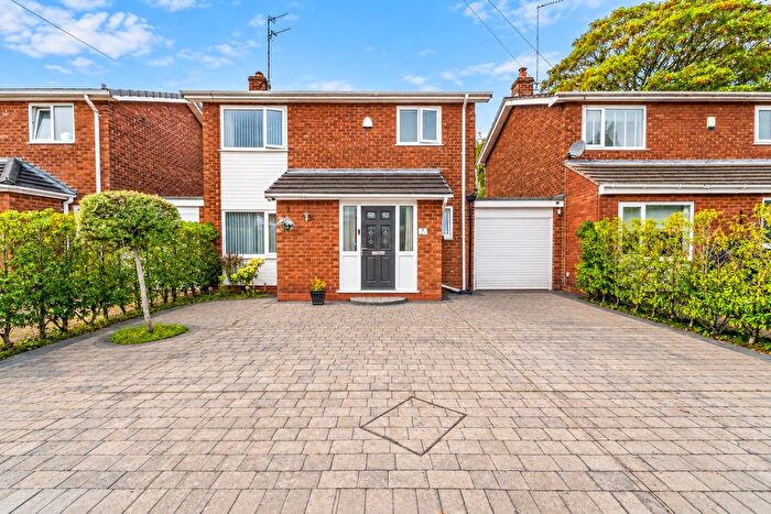 3 Bedroom Detached House For Sale In Arley Close, Altrincham, WA14