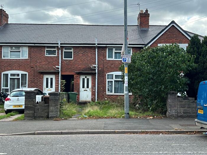 3 Bedroom Terraced House For Sale In Somerfield Road, Walsall, WS3