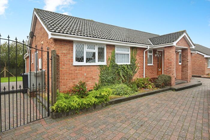 3 Bedroom Detached Bungalow To Rent In Estuary Park, Combwich, TA5