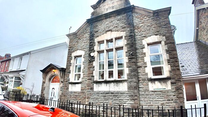 4 Bedroom Semi-Detached House For Sale In William Street, Blackwood, NP12