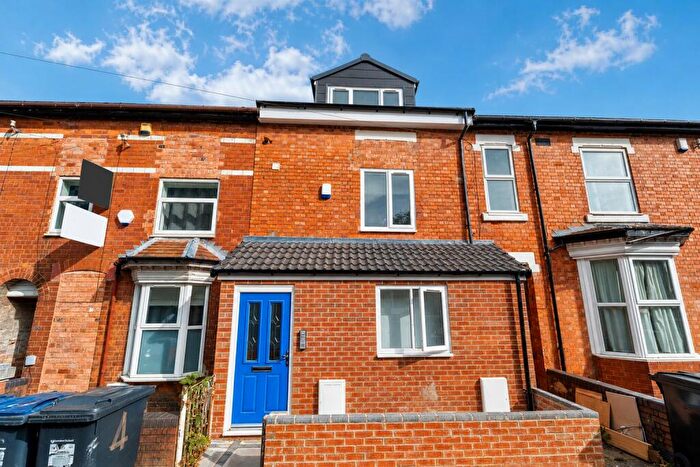 6 Bedroom House To Rent In Dawlish Road, Birmingham, B29