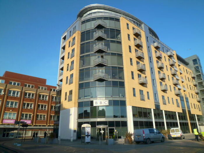 2 Bedroom Block Of Apartments To Rent In Queens Court, Hull, East Yorkshire, HU1
