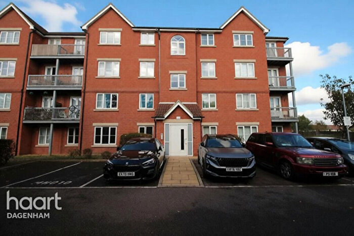2 Bedroom Apartment To Rent In Tallow Close, Dagenham, RM9