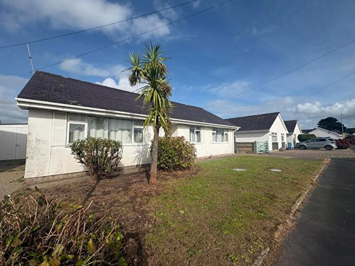 3 Bedroom Bungalow For Sale In Cefn Y Gader, Morfa Bychan, Porthmadog, LL49