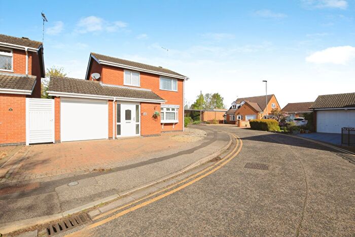 3 Bedroom Detached House For Sale In Ascot Drive, Peterborough, PE1