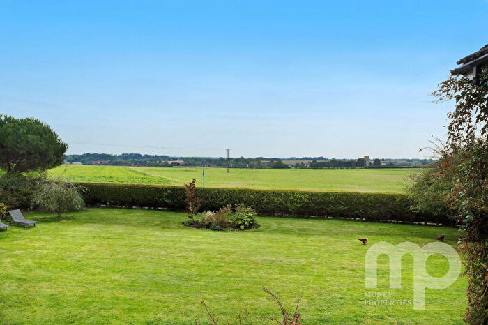 5 Bedroom Detached House For Sale In Exceptional Country Residence With Established Holiday-Let Business Offering Space, Privacy And Versatility, NR18