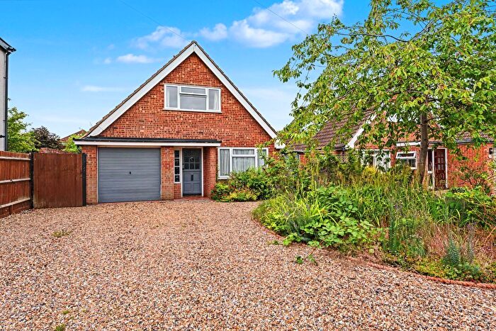 3 Bedroom Detached House For Sale In Albion Road, Pitstone, LU7