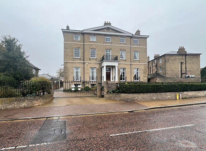 2 Bedroom Apartment For Sale In High Street, Chatteris, PE16