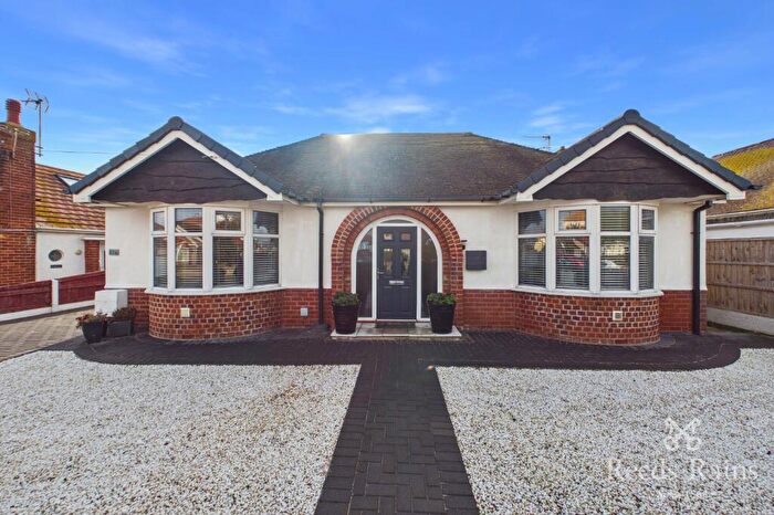 2 Bedroom Bungalow For Sale In Burns Drive, Rhyl, Denbighshire, LL18