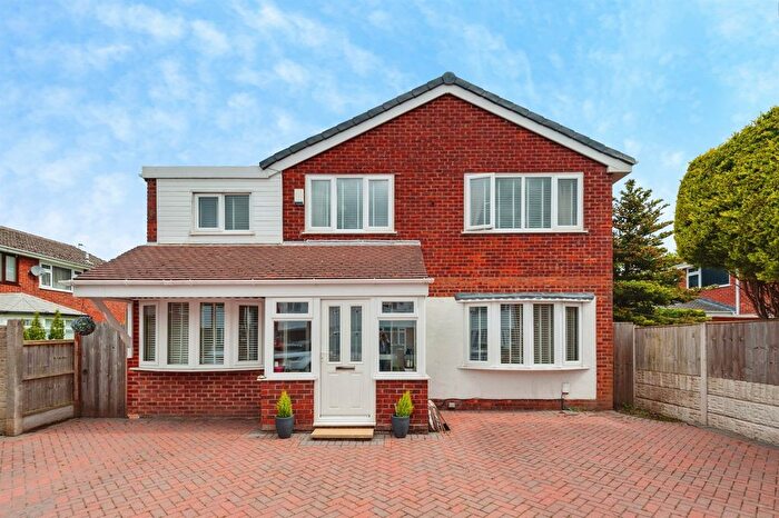4 Bedroom Detached House For Sale In Ashbourne Avenue, Runcorn, WA7