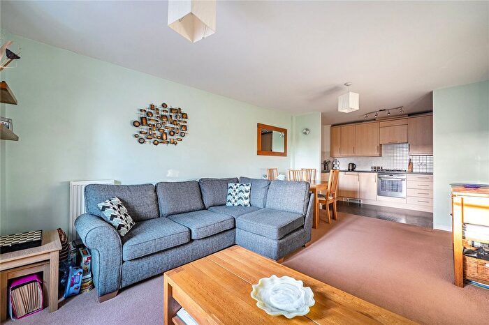 2 Bedroom Flat For Sale In Perigee, Shinfield, Reading, RG2