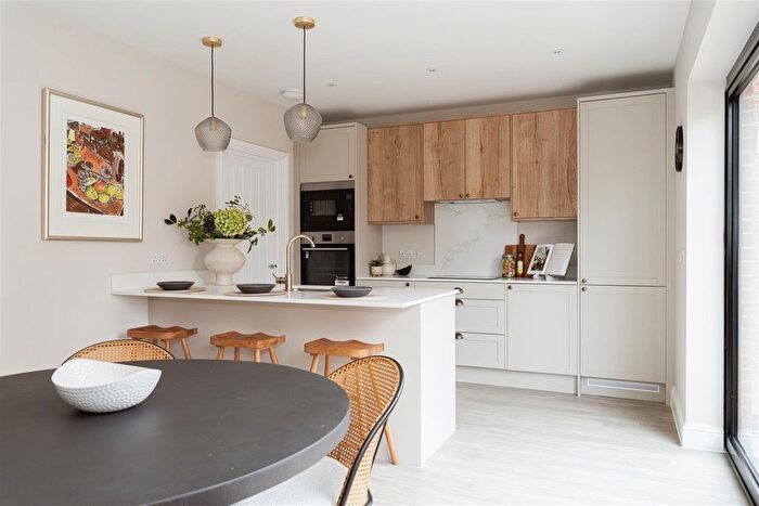 3 Bedroom Detached House For Sale In The Forge, Weatherhill Road, Smallfield, RH6