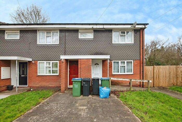 2 Bedroom Maisonette For Sale In Francis Road, Smethwick, B67