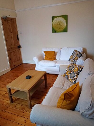 3 Bedroom Apartment To Rent In Hazelwood Avenue, Newcastle Upon Tyne, NE2