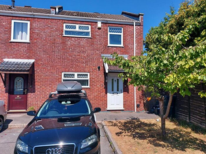 2 Bedroom Semi-Detached House To Rent In Whiteway Mews, Whiteway Road, Bristol, BS5